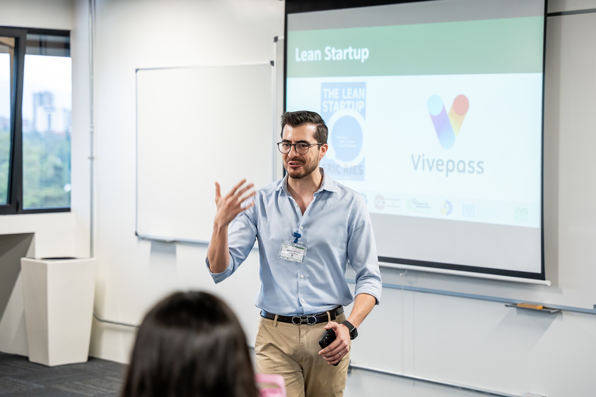 UVG impulsa el diálogo entre industria y academia con la tercera edición del Congreso R-evolución Industrial