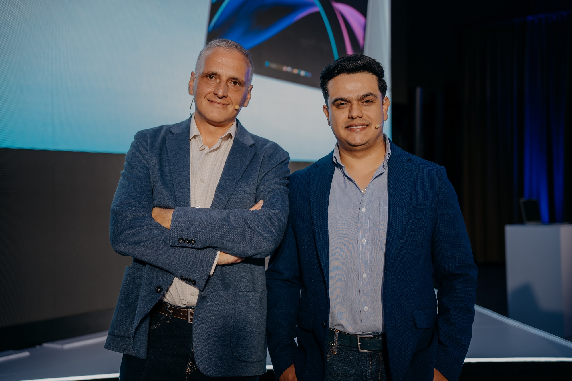 HP presentó en Guatemala la primera PC 2 en 1 con IA y tecnología de AMD