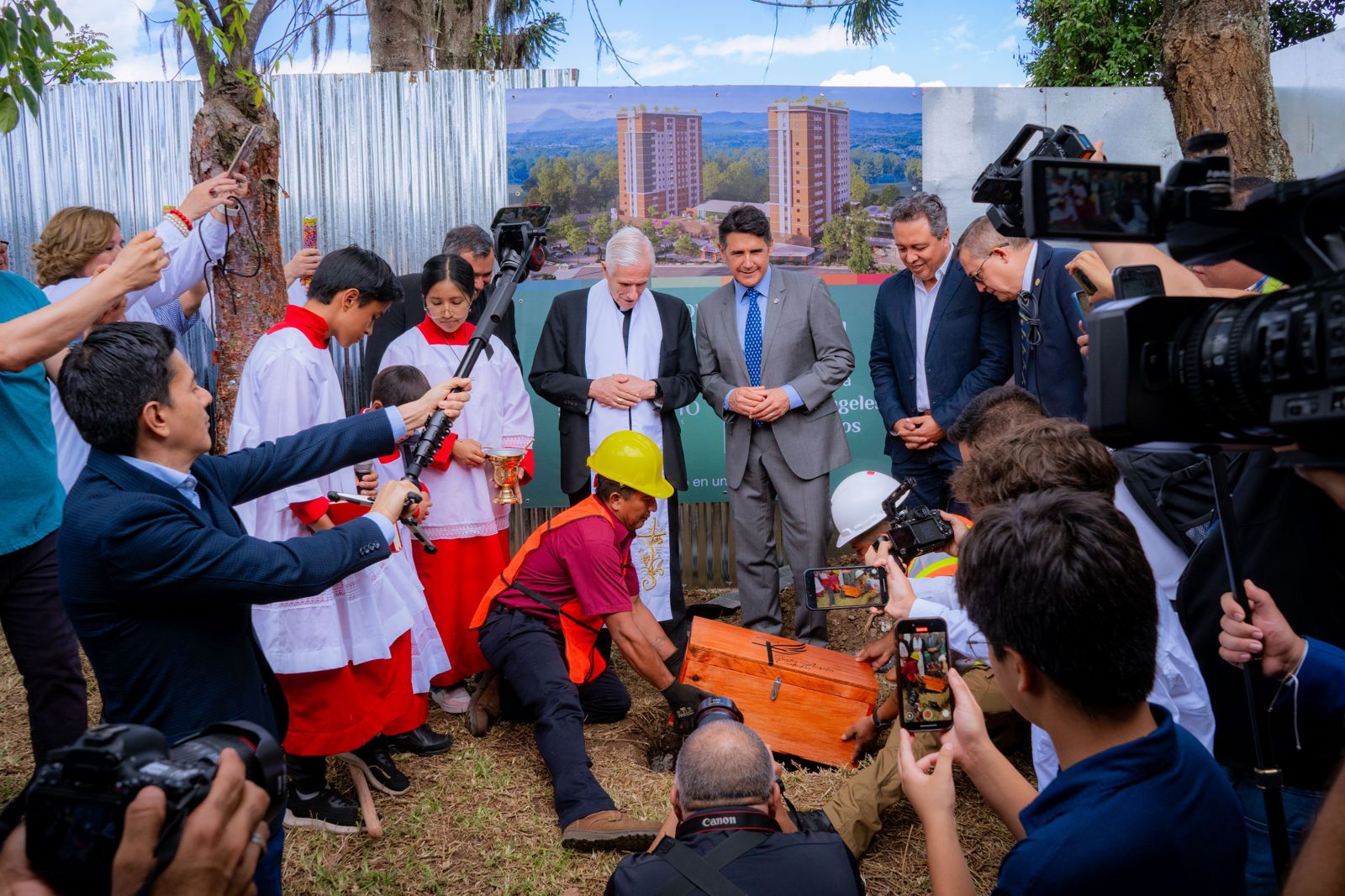 Colocan la primera piedra de Distrito San Ángel, nuevo epicentro de vida urbana en Zona 2, Guatemala