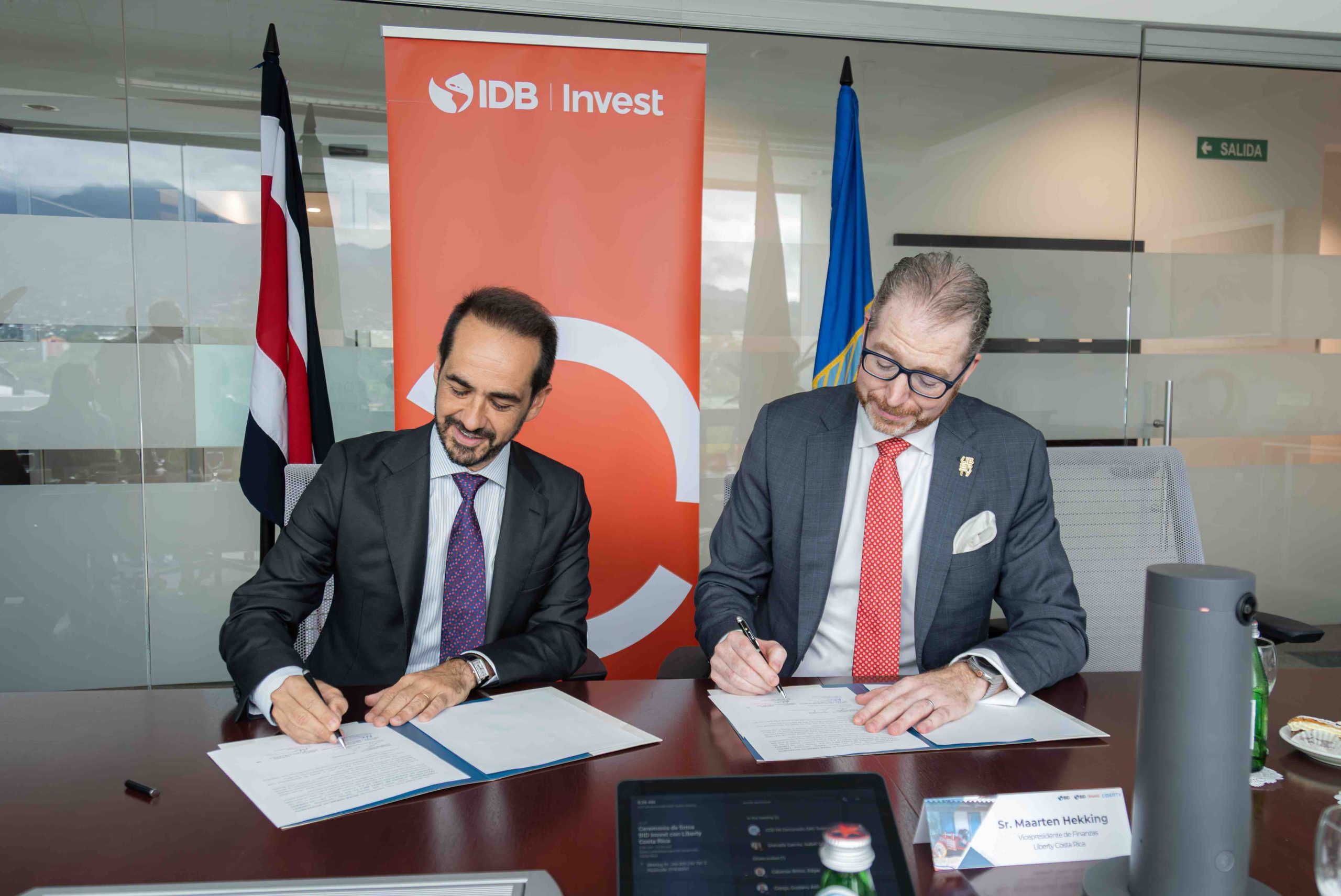 BID Invest impulsa la conectividad 5G en Costa Rica a través del financiamiento a Liberty Costa Rica