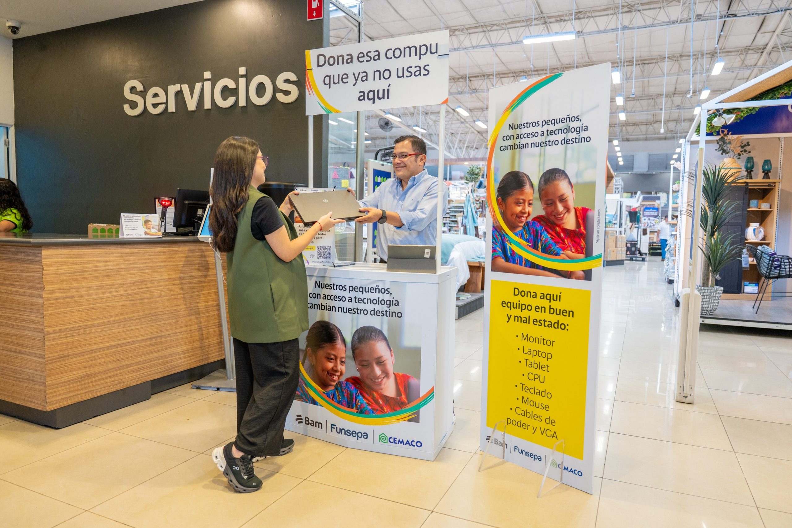 Bam, Funsepa y Cemaco apoyaron el acceso a la tecnología a más niños en Guatemala