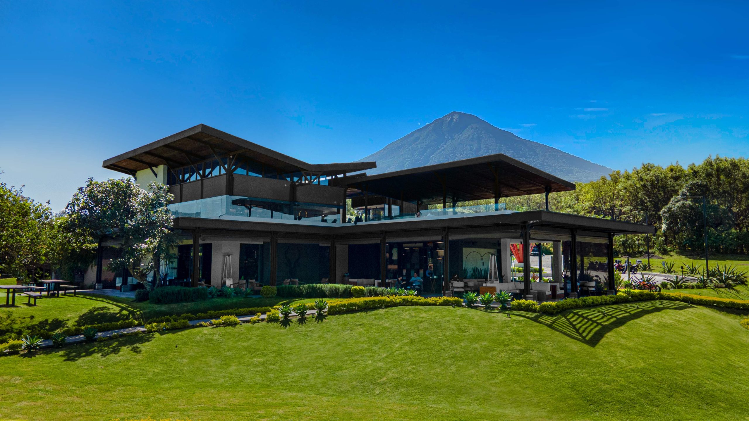 La resistencia se viste de fiesta: G-Shock lo lleva a celebrar al ritmo del Oktoberfest