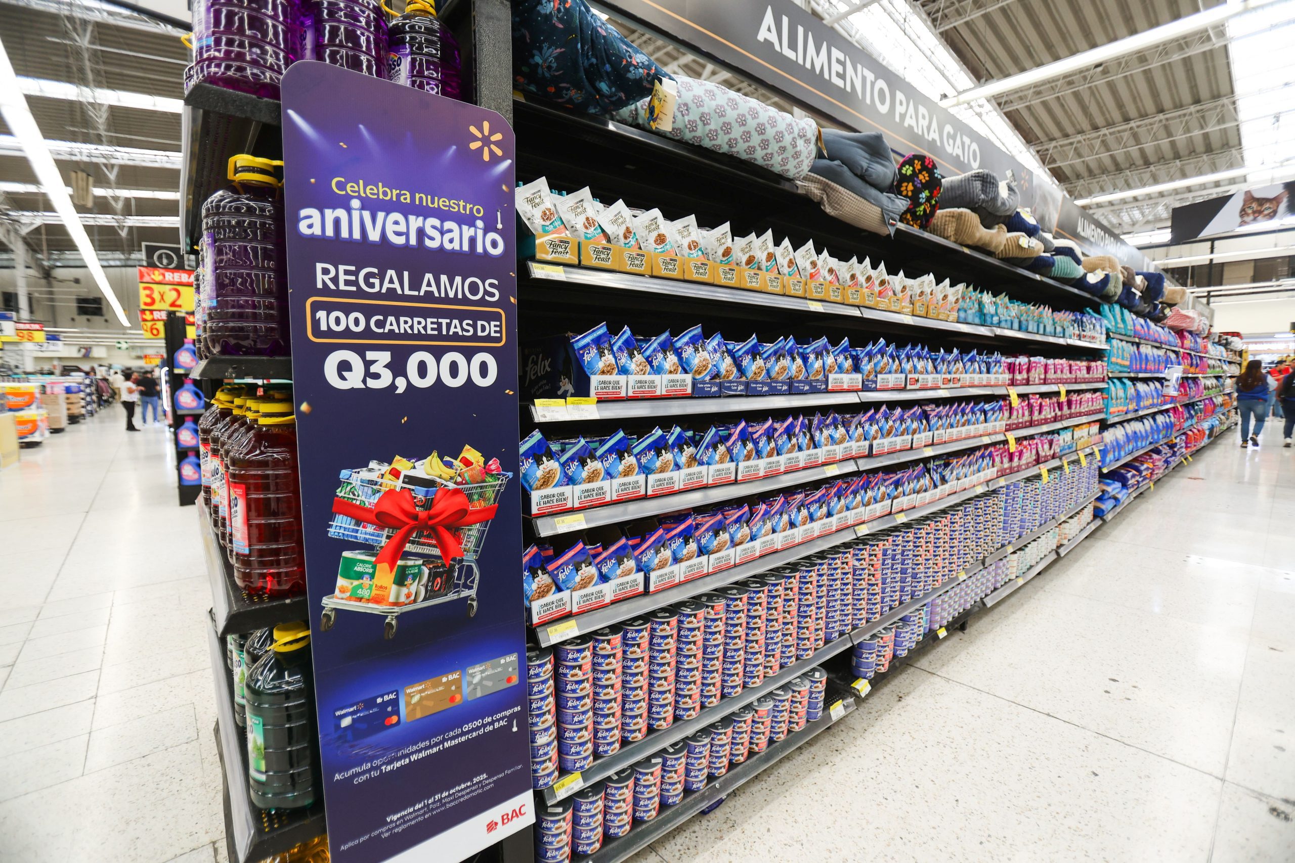 Walmart celebra 20 años en Guatemala