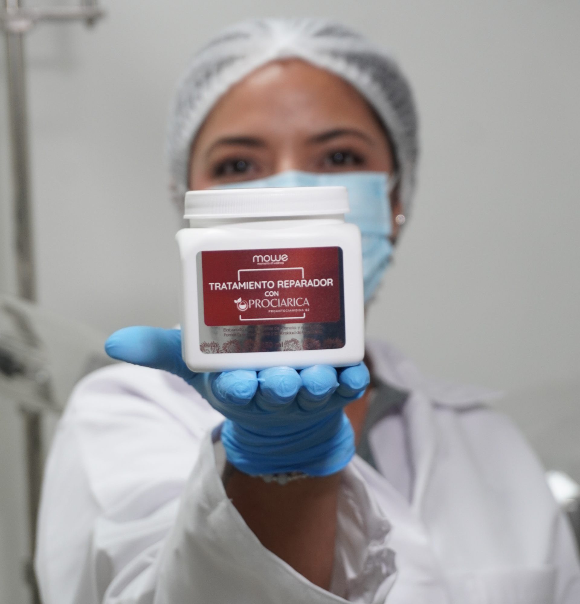 Innovación costarricense transforma el mamón chino en fortalecedor capilar con respaldo científico