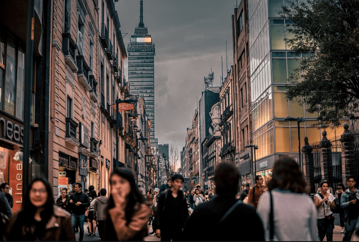 El FMI insta a A. Latina a implementar una consolidación fiscal para reducir la deuda