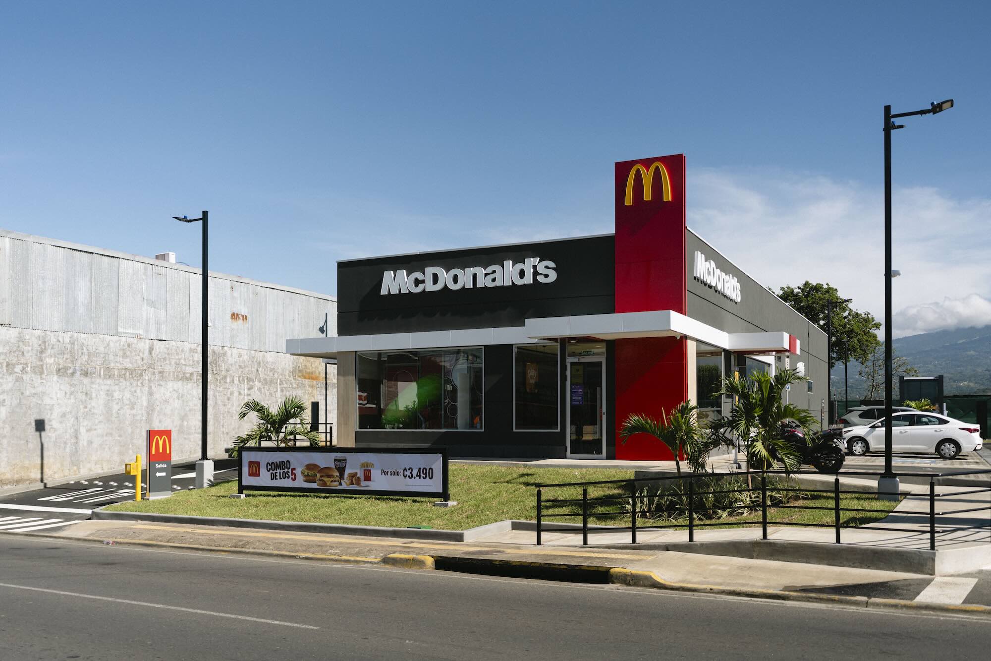 McDonald’s inaugura restaurante 79 en Costa Rica