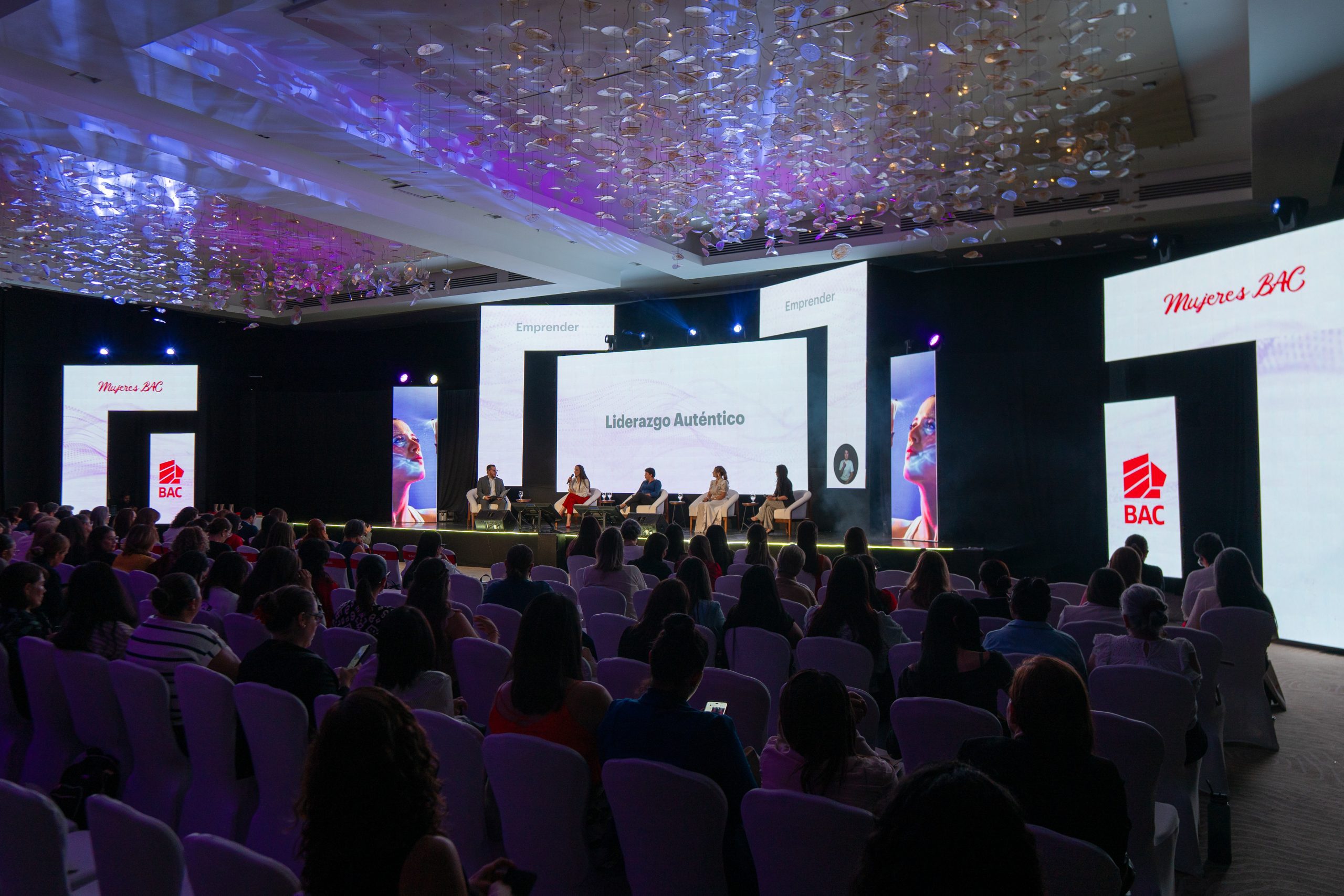 Congreso «Mujeres BAC Costa Rica Desbloqueando Potenciales” impulsó el poder transformador del liderazgo femenino