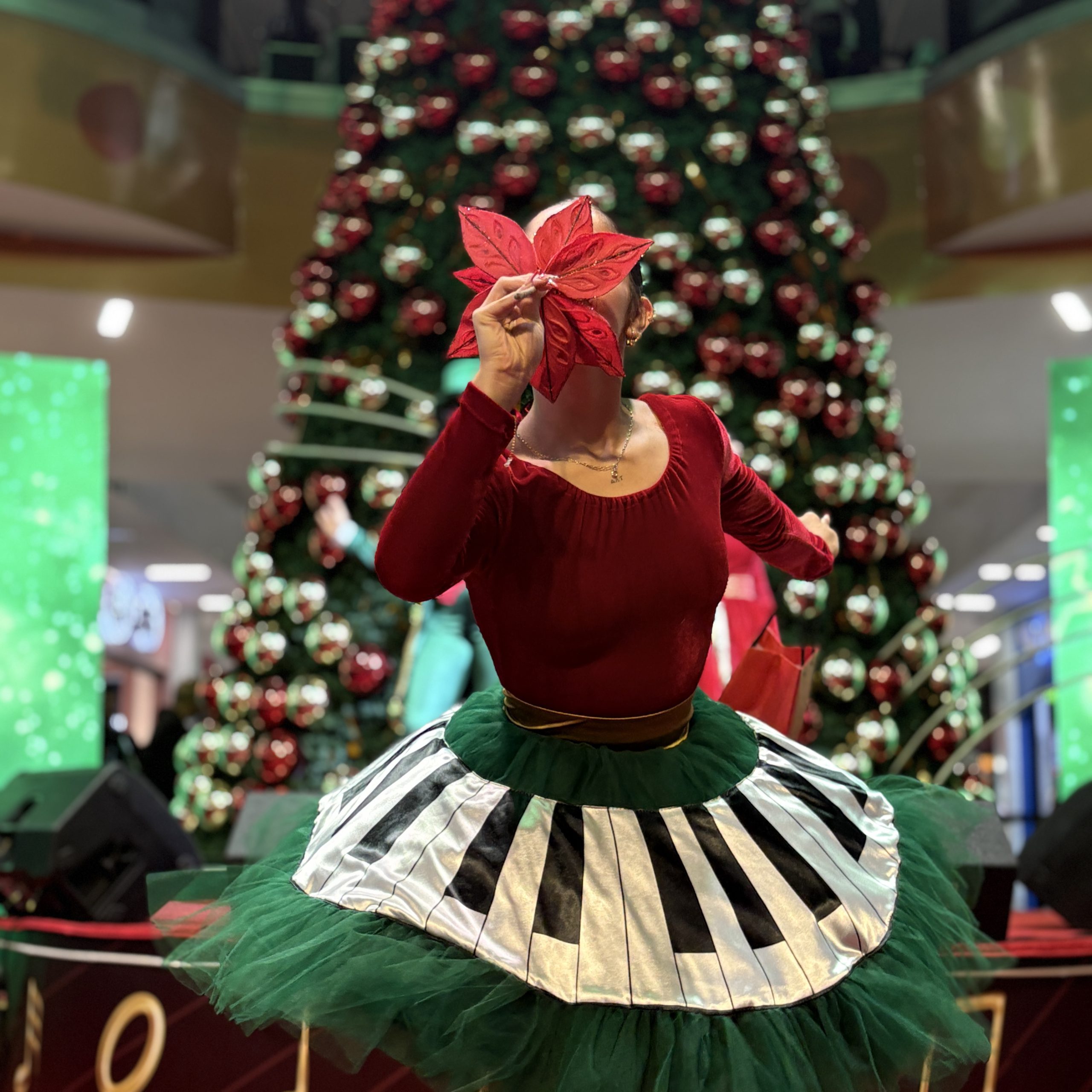 Paseo de las Flores anuncia concierto de Gandhi como parte de su agenda navideña