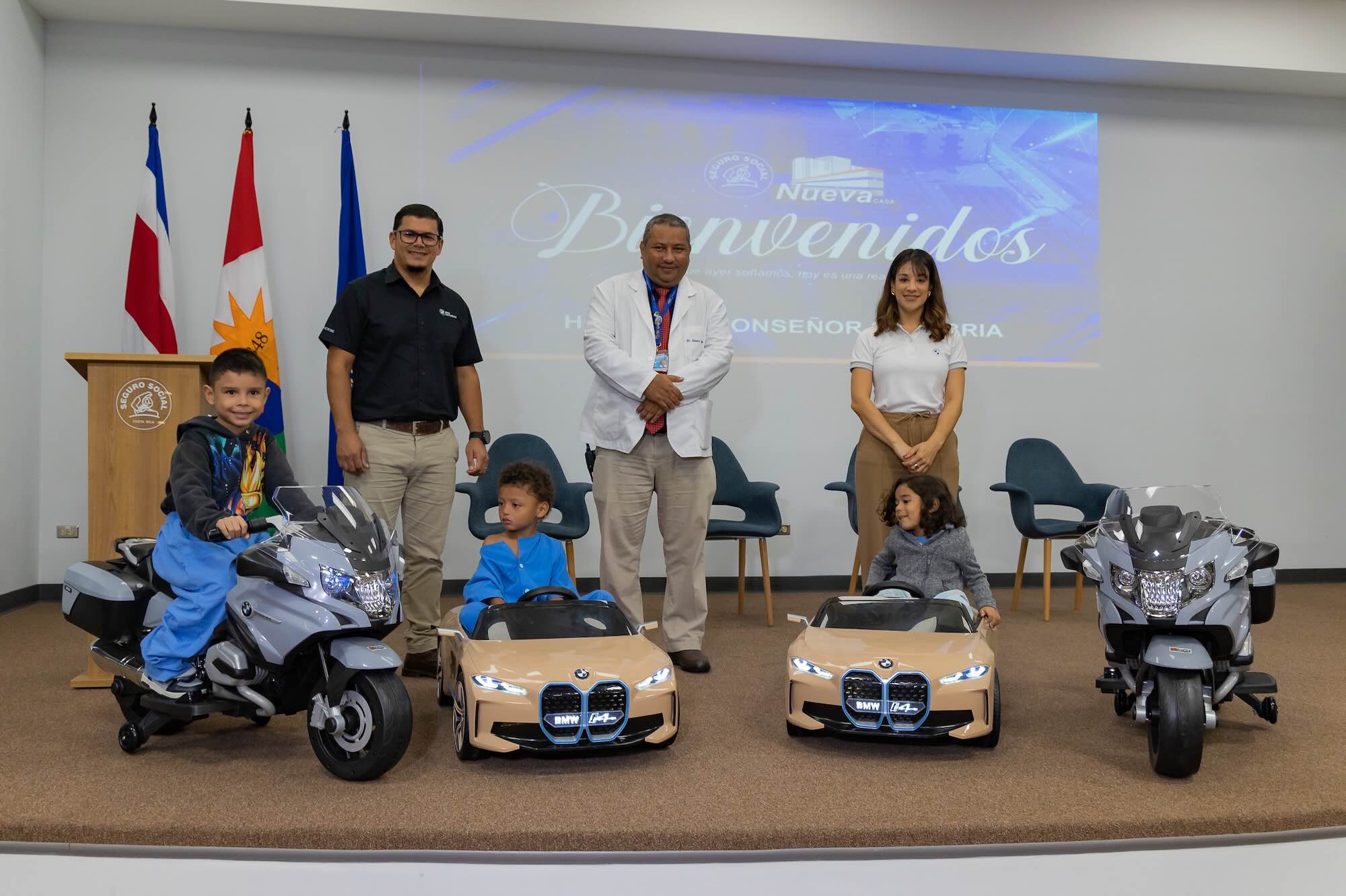 Carritos eléctricos infantiles: la herramienta que transforma la experiencia hospitalaria pediátrica
