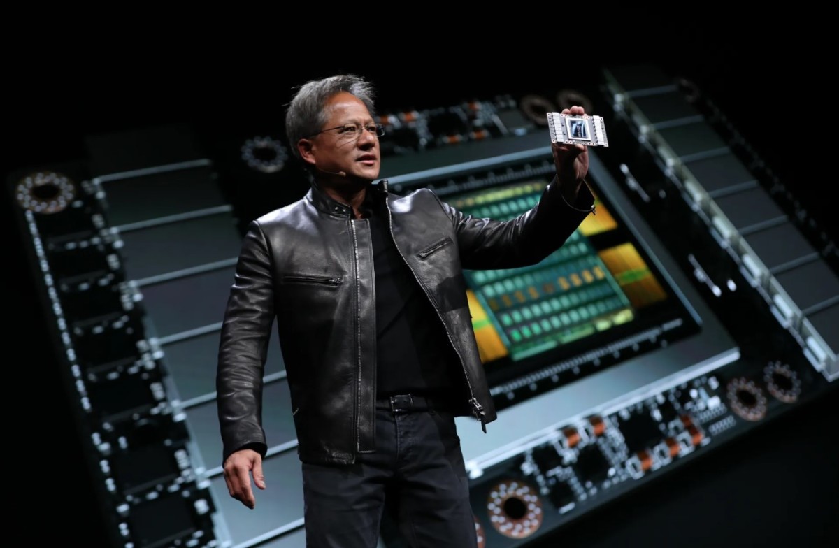 ‘Financial Times’ elige al CEO de Nvidia, Jensen Huang, como «persona del año» 2025