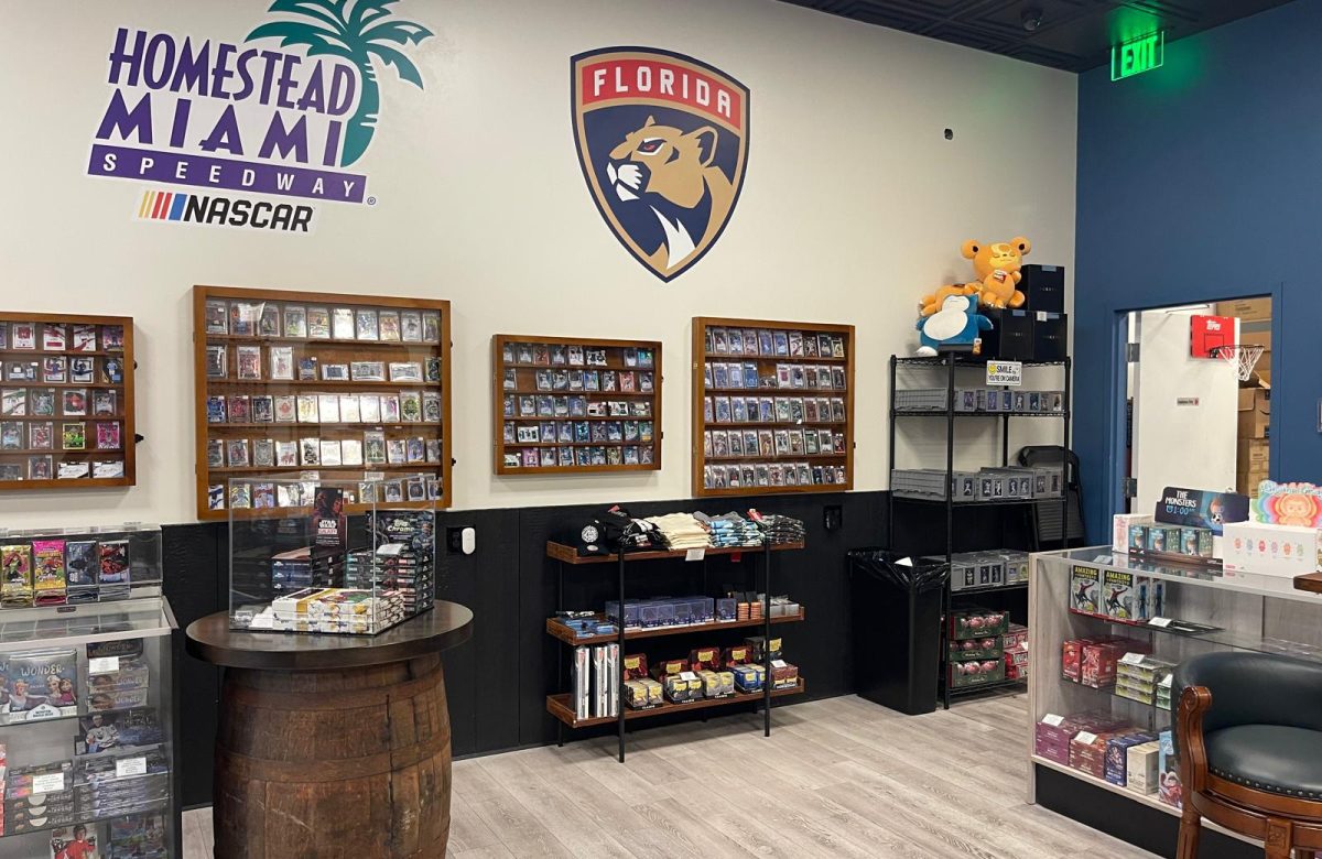 El maravilloso mundo de las tarjetas coleccionables — donde la pasión, la memoria y la alegría se unen en Tombstone Collectibles en Coconut Grove, Miami