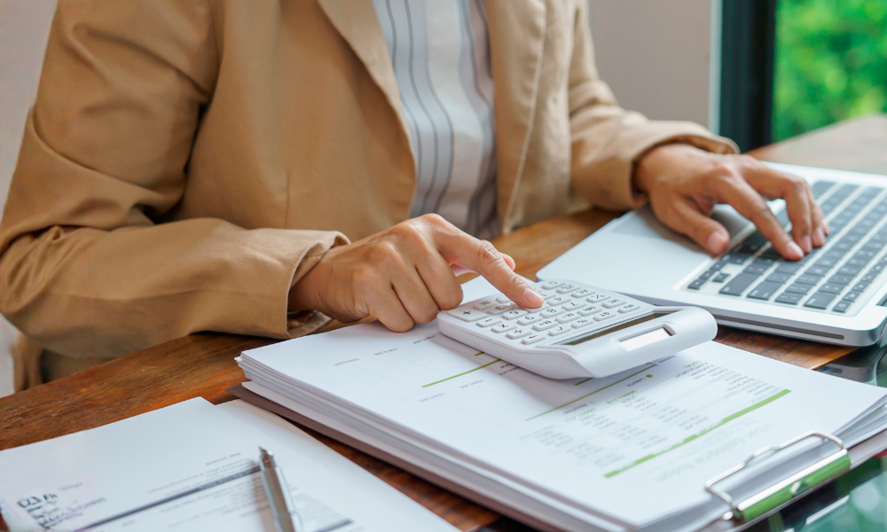 Propósitos financieros de Año Nuevo: establezca metas realistas y medibles