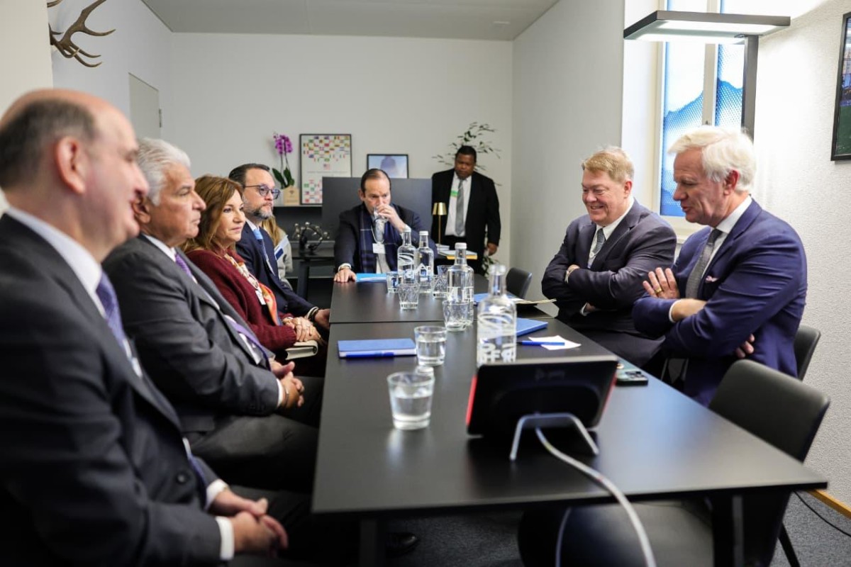 Gigantes globales miran a Panamá como destino de inversión tras reunión en Davos