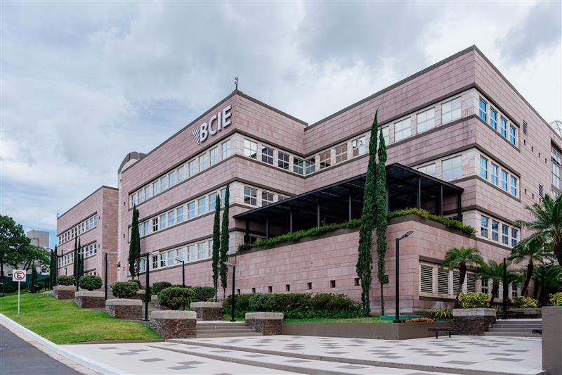 BCIE fortalece su relación con la República de Honduras y reafirma su compromiso con el desarrollo sostenible del país