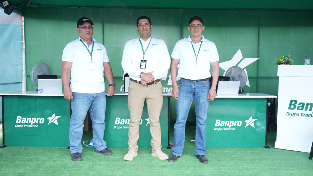 Banpro presente en feria Ríos de Leche
