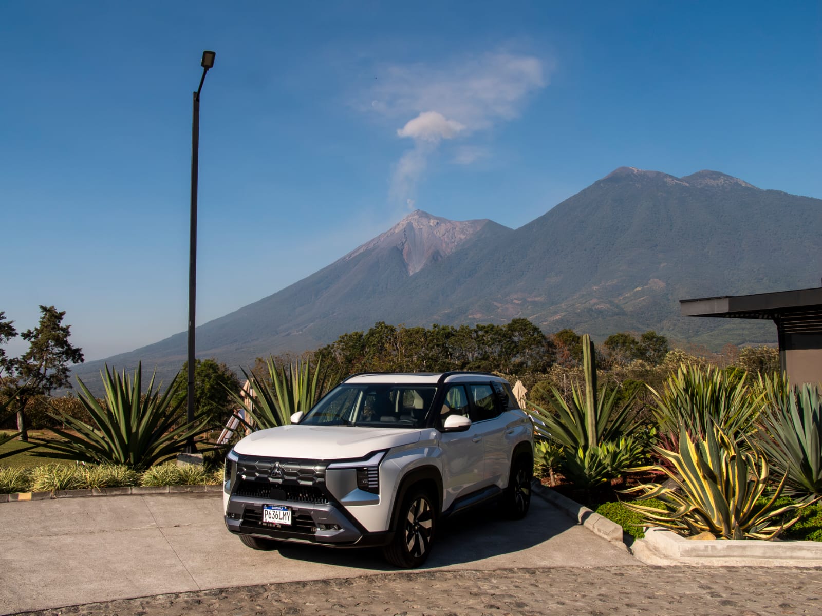 Excel presenta en Guatemala Mitsubishi Destinator