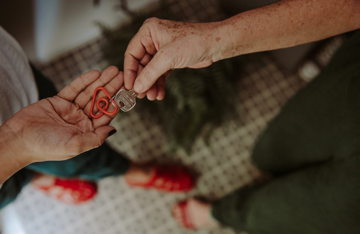 En Costa Rica, cerca de 3000 adultos mayores lideran la hospitalidad en Airbnb