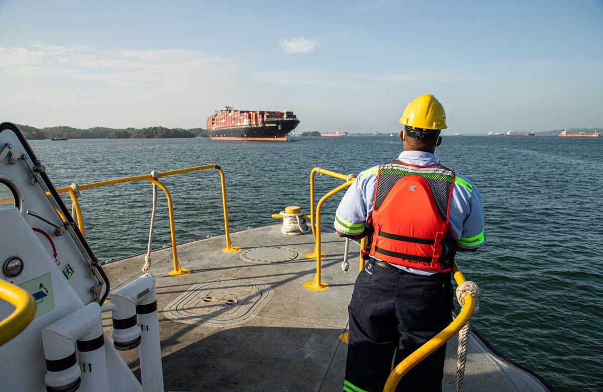 El Canal de Panamá prevé contratar a 3000 nuevos trabajadores en los próximos años