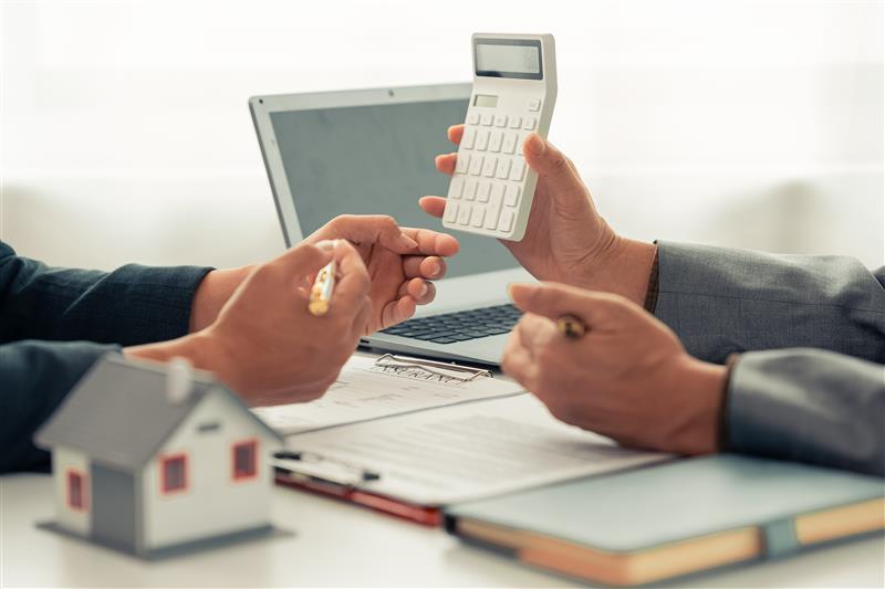 Casi la mitad de los hogares tiene deudas: claves para evitar el sobrecompromiso financiero