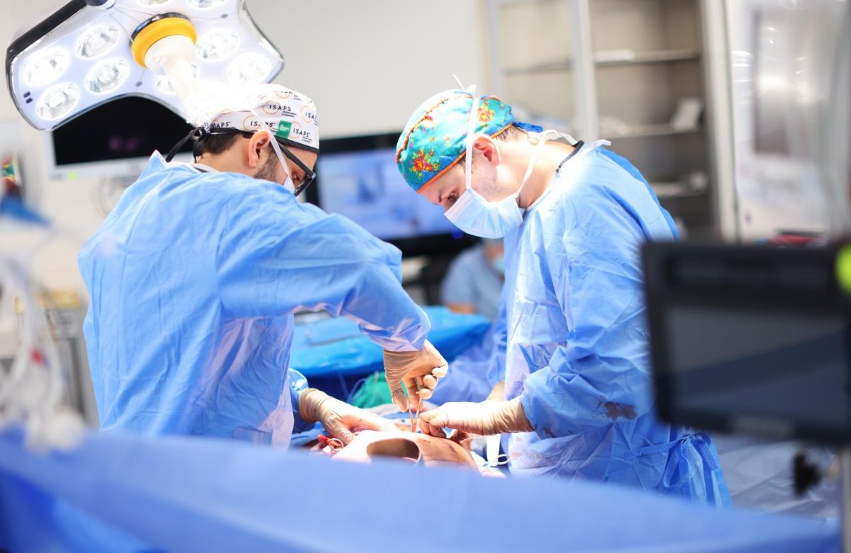 Panamá contratará a médicos extranjeros para cubrir plazas críticas en hospitales