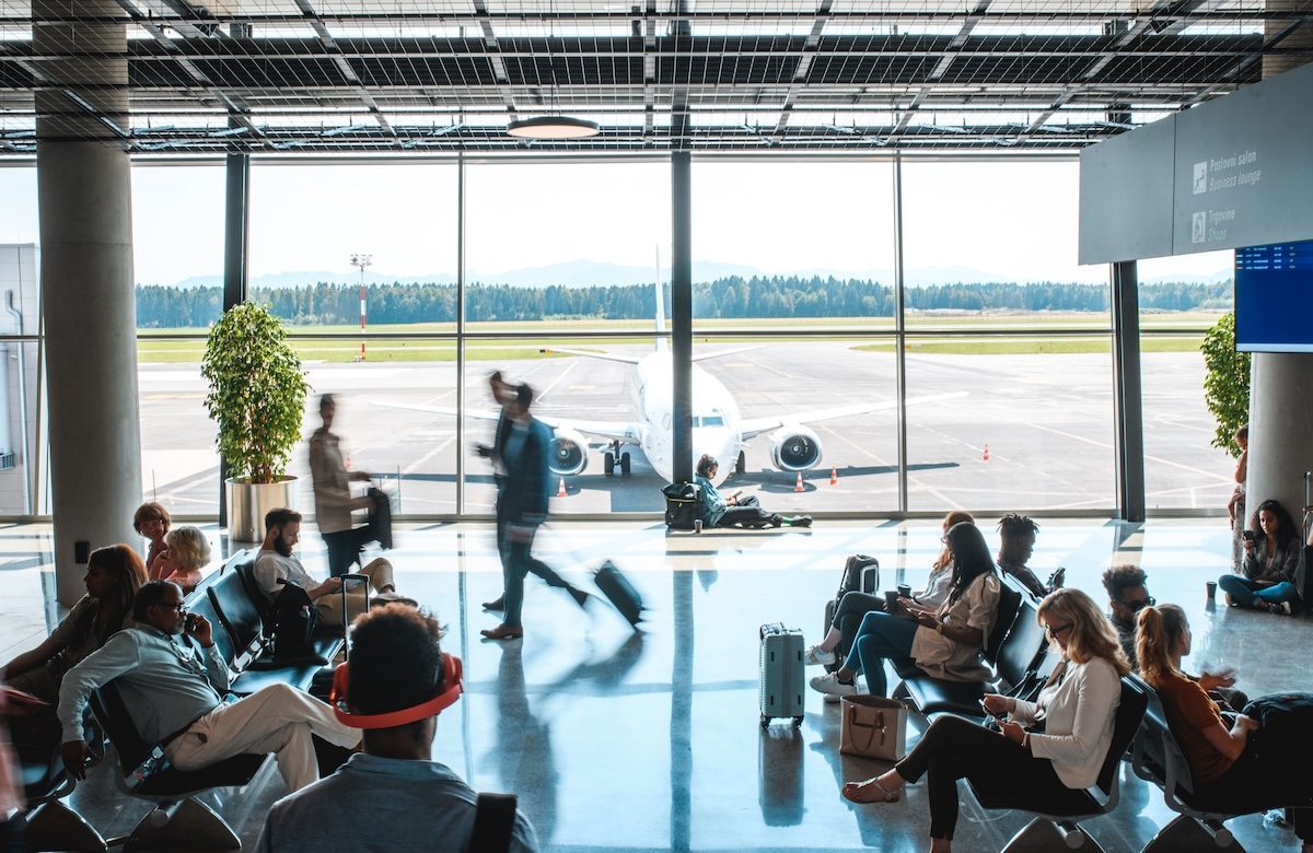 Aviación regional enfrenta desafíos por costos, impuestos y gestión de infraestructura