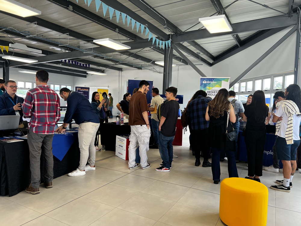Costa Rica: Más de 600 vacantes tecnológicas estarán disponibles en feria de empleo de Universidad Fidélitas