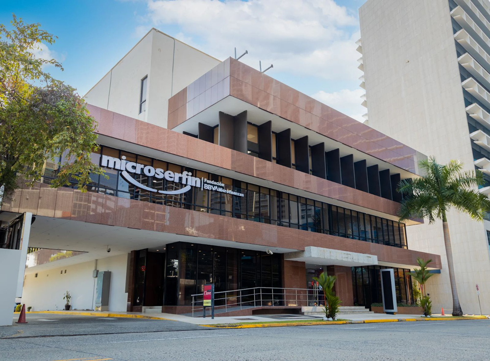 Microserfin combina solidez financiera e impacto social con resultados estables según informes de Moody’s y MicroRate