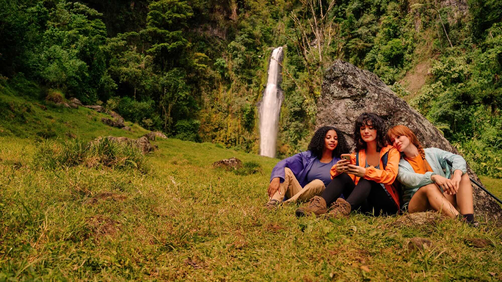 Con Liberty y Starlink, Costa Rica se conectará por satélite al celular