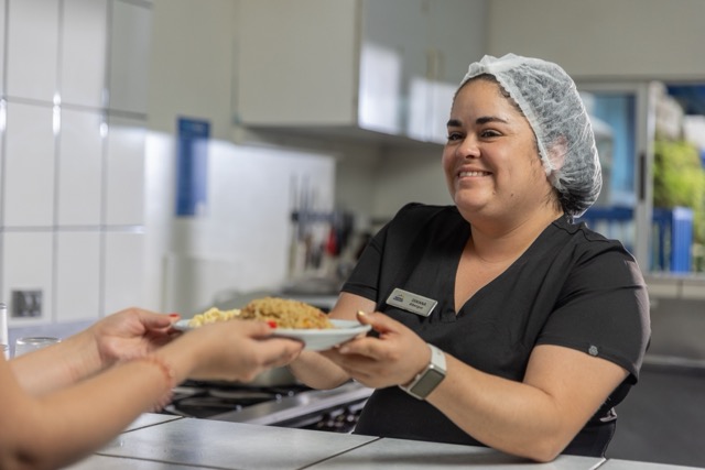 Costa Rica: Auto Mercado se une a esfuerzo para reconstruir  La Posada del Alivio