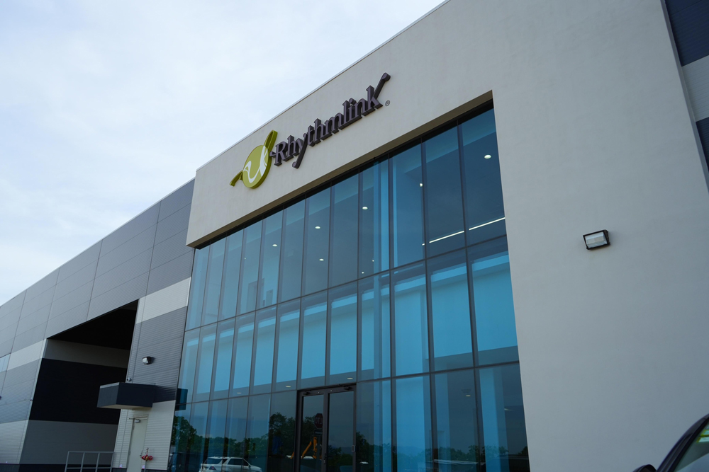 Rhythmlink, empresa de dispositivos médicos para monitoreo neurológico, inaugura operaciones en Costa Rica y proyecta 300 empleos