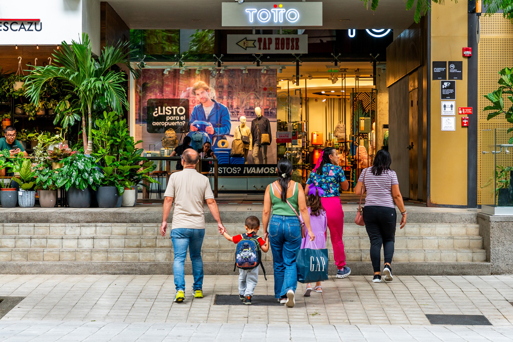 Súper Finde llega con descuentos de hasta un  60% en Aleste, Lincoln Plaza y Avenida Escazú
