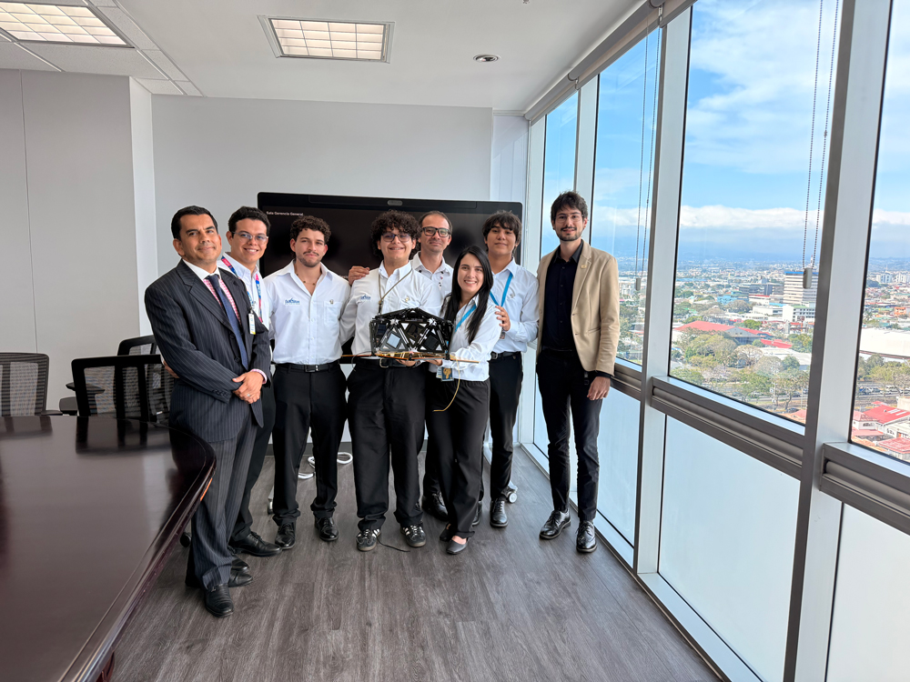 Estudiantes costarricenses que ganaron el Reto Marte 2025 global avanzan a nueva final internacional con proyecto de energía solar para agroindustria