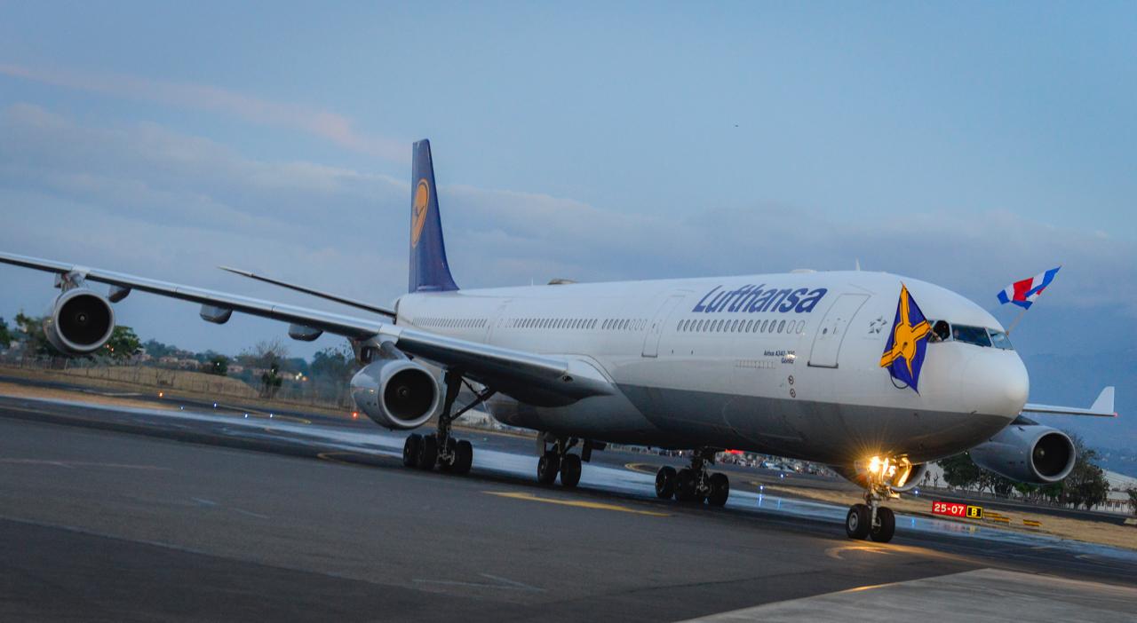 Lufthansa aumenta frecuencias de vuelos hacia Costa Rica con moderna aeronave
