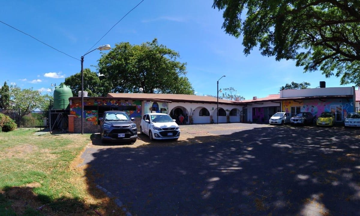 Hogar Siembra y Farmacias Fischel lanzan campaña nacional para apoyar a niñas en riesgo social