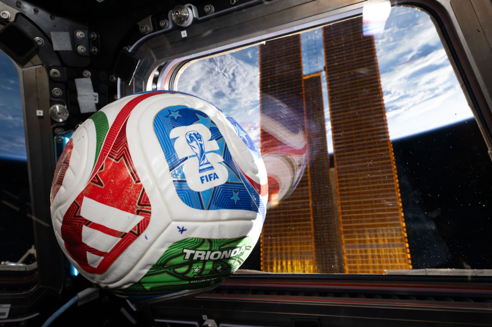 La NASA lleva al espacio el balón oficial del Mundial 2026