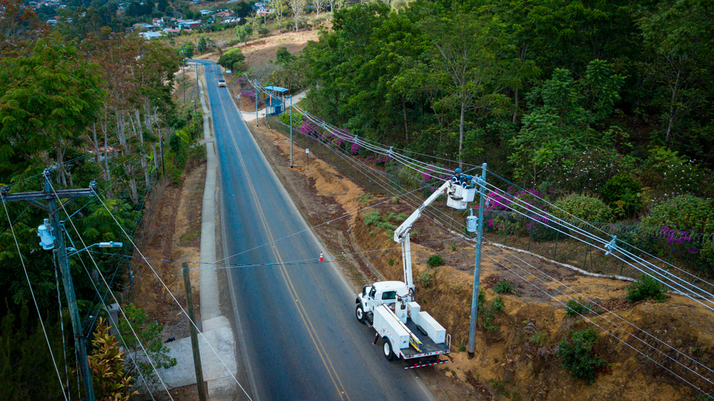 Coopesantos respalda reforma eléctrica para proteger tarifas y competitividad de Costa Rica