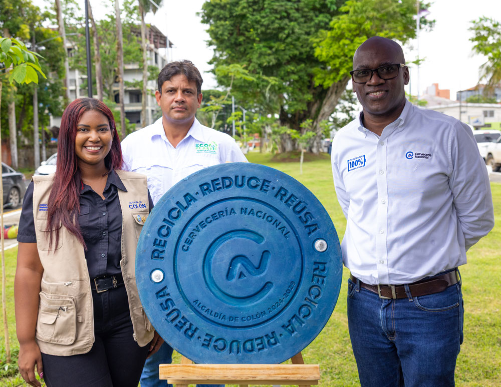 Panamá: Cervecería Nacional impulsa la infraestructura de Colón con la instalación de tapas de alcantarilla de plástico reciclado