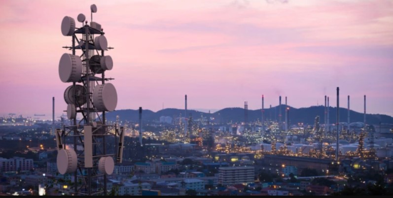 Panamá abre licitación internacional para un tercer operador de telefonía móvil