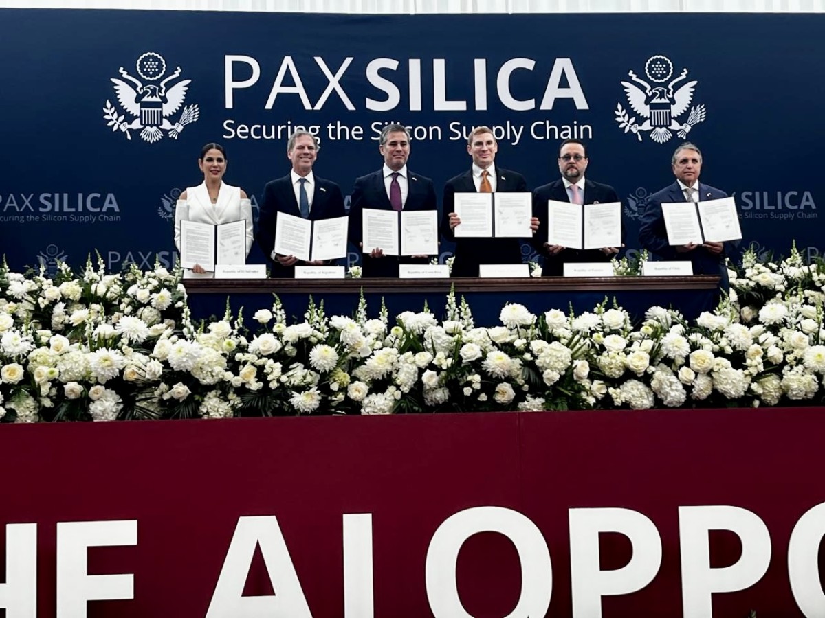 Panamá se alía con Pax Silica para potenciar industria de semiconductores y la IA