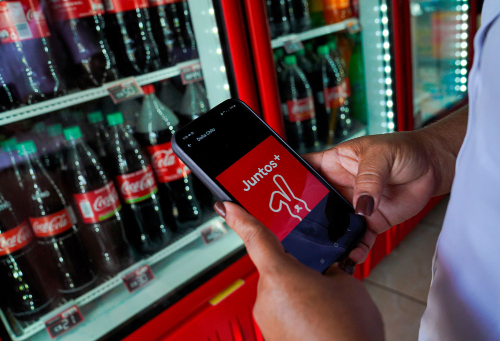 Ecosistema digital omnicanal de Coca-Cola FEMSA llega a más del 57% de sus clientes en Costa Rica
