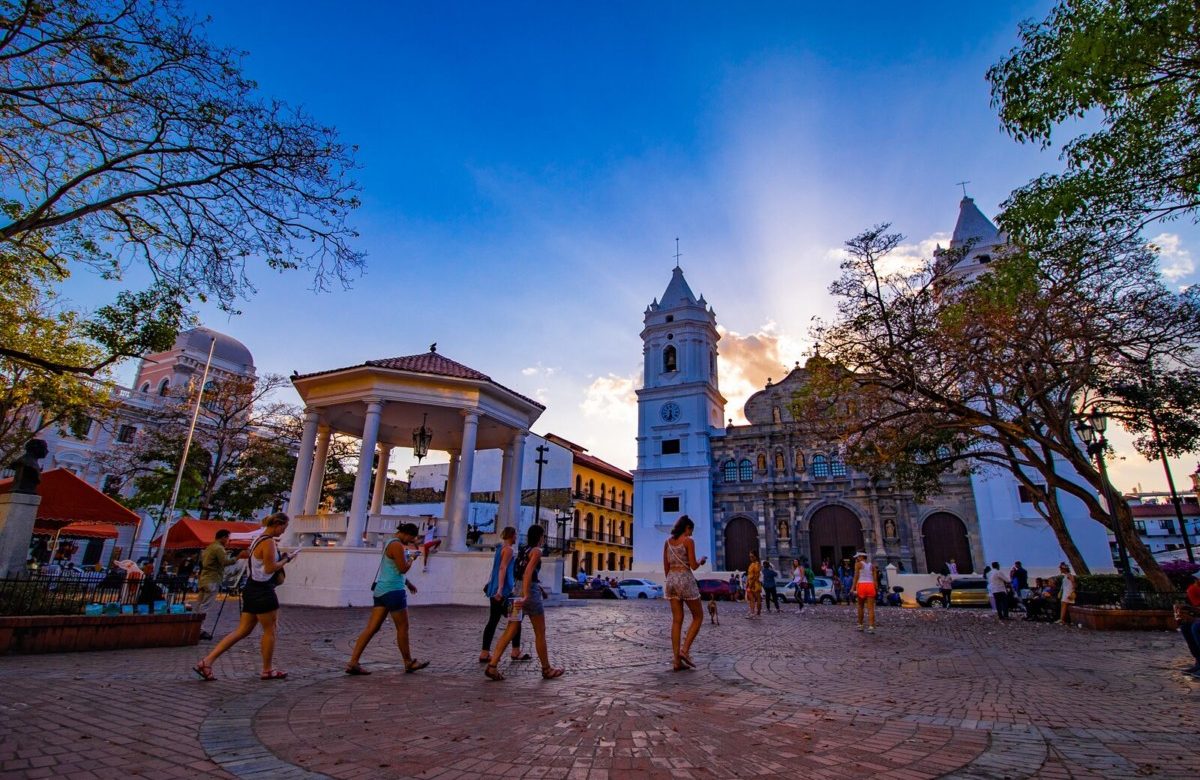 Empresarios impulsan convertir al Casco Antiguo panameño en un destino nocturno internacional