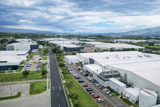 Cinco empresas de alta tecnología reinvierten en Coyol Free Zone y amplían sus operaciones en Costa Rica
