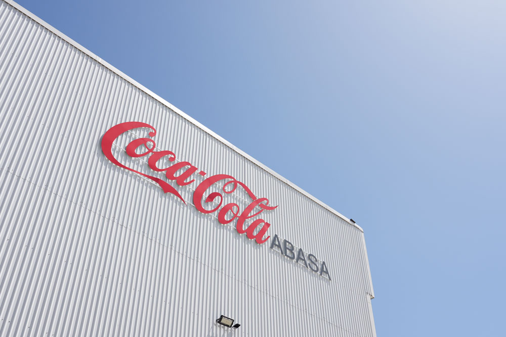 Coca-Cola ABASA invierte más de US$160 millones y quintuplica la capacidad de su planta en Guatemala