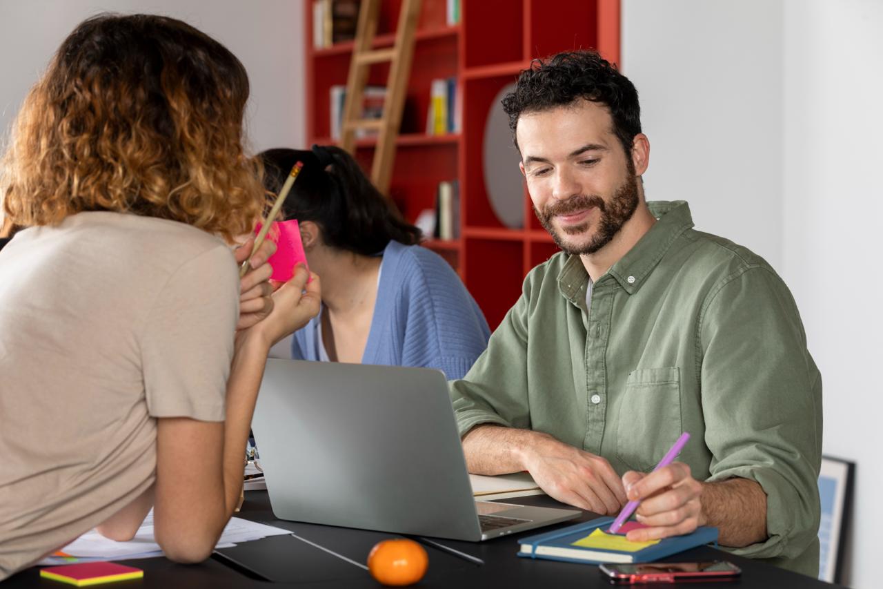 Microcredenciales ganan espacio en la formación para el empleo en Costa Rica