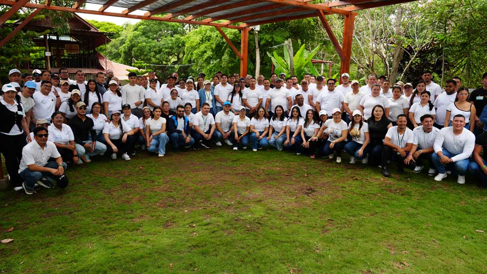 Colaboradores de Banpro participan en Team Building