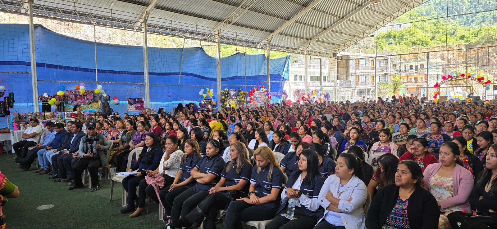 Más de 500 mujeres fortalecen sus habilidades técnicas en Zunil, Guatemala