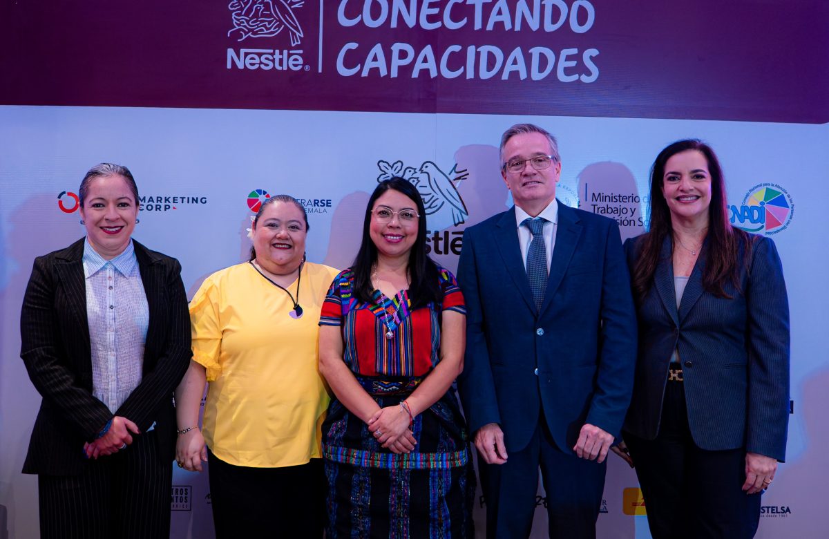 Más de 400 personas participaron en feria de empleo inclusivo en Guatemala
