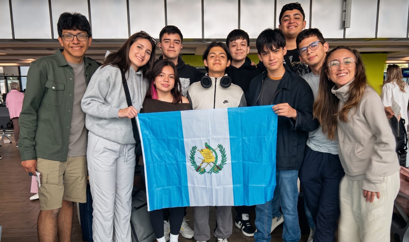 Guatemala destaca en el Mundial Escolar de Debate MED 2026