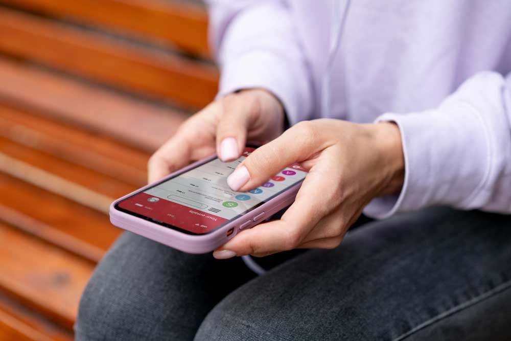 ¿Cómo eliminar una app maliciosa del celular?