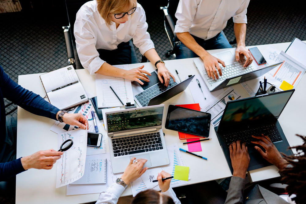 La Inteligencia Artificial trasciende la productividad y fuerza una redefinición de la cultura laboral